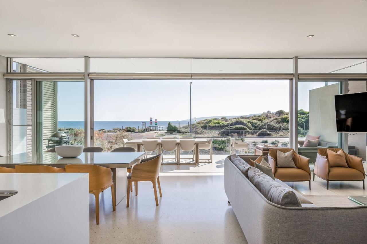 Smiths Beach Resort Яллингап Экстерьер фото The interior of a typical apartment at the Cape