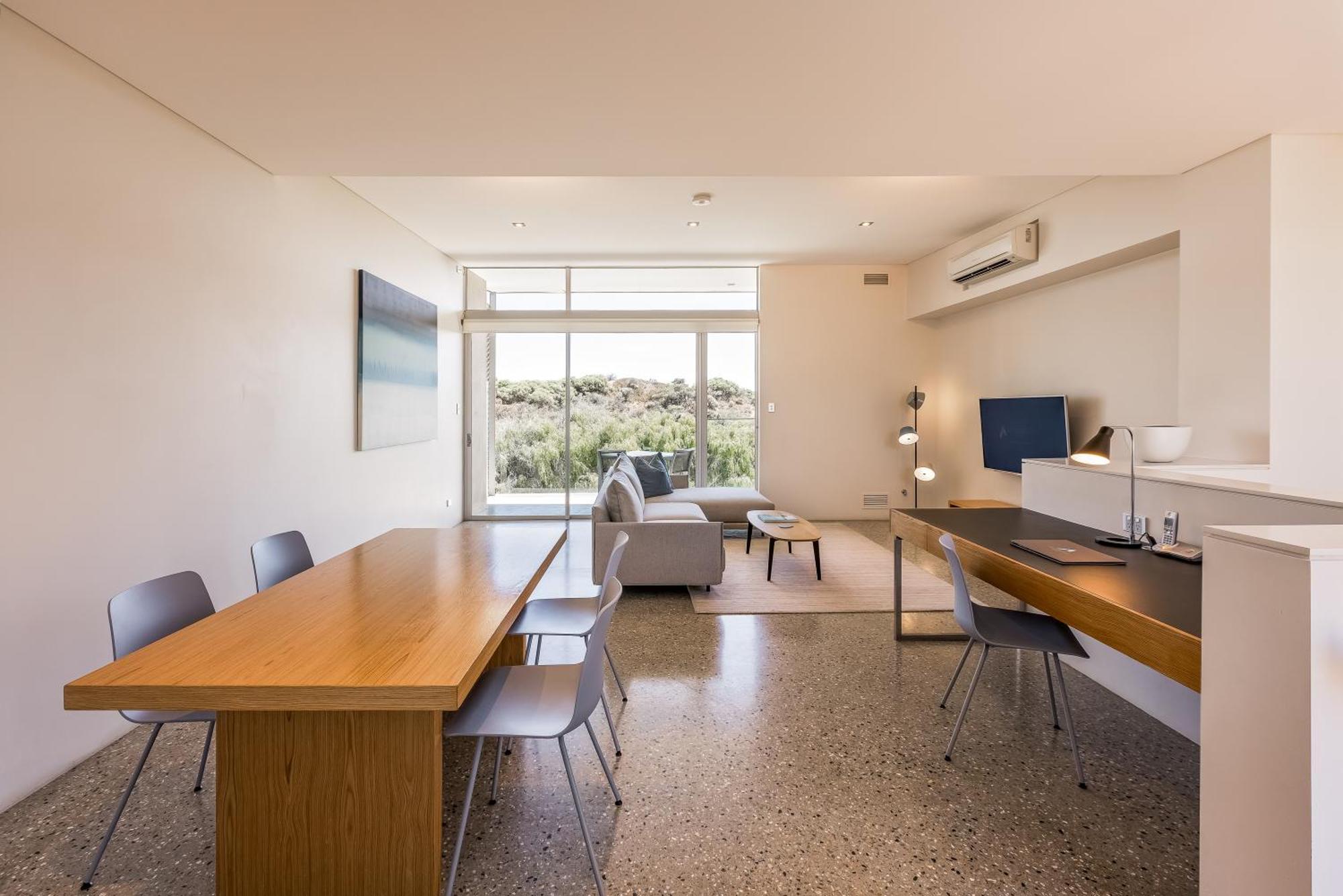 Smiths Beach Resort Яллингап Экстерьер фото A typical apartment at the University of Western Australia